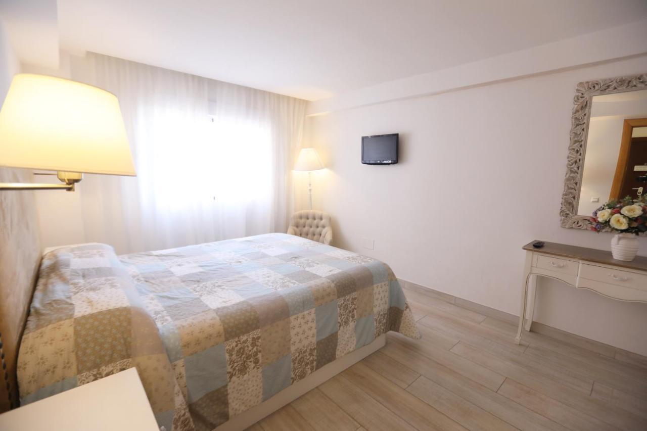 Apartamento Montes De Oca Málaga Exterior foto